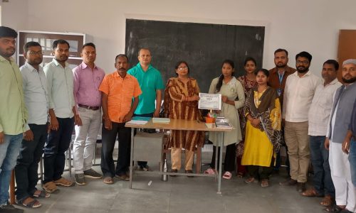 + 2 उच्च माध्यमिक विद्यालय सागरथ के मैट्रिक एवं इंटरमीडिएट में अव्वल अंक से उत्तीर्ण छात्र-छात्राओं को किया सम्मानित