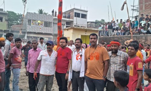 अमदाबाद में पारंपरिक विधि से संपन्न हुई चरक ऋषि पूजा, जुटी श्रद्धालुओं की भीड़