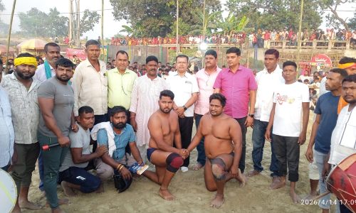 बाबा विशु राउत मंदिर में दो दिवसीय धार्मिक-सांस्कृतिक कार्यक्रम शुरू, दंगल