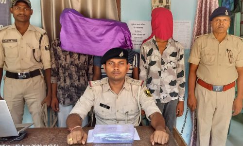 हथियार के साथ रील बनाना पड़ा महंगा, तीन युवक गिरफ्तार, महिला फरार
