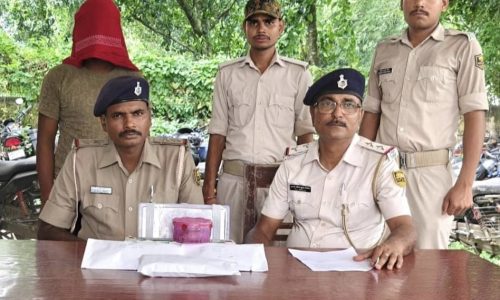 मनिहारी पुलिस की बड़ी कार्रवाई: 51.68 ग्राम स्मैक और 83,790 रुपये नकद के साथ तस्कर गिरफ्तार