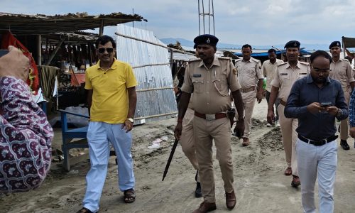 श्रावणी मेले को लेकर मनिहारी गंगातट पर प्रशासनिक तैयारियां तेज, सीओ-थानाध्यक्ष ने किया निरीक्षण