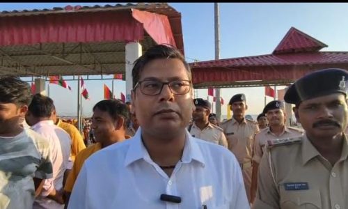 श्रावणी मेला को लेकर मनिहारी में फ्लैग मार्च, गंगा घाट अतिक्रमण मुक्त रखने का निर्देश