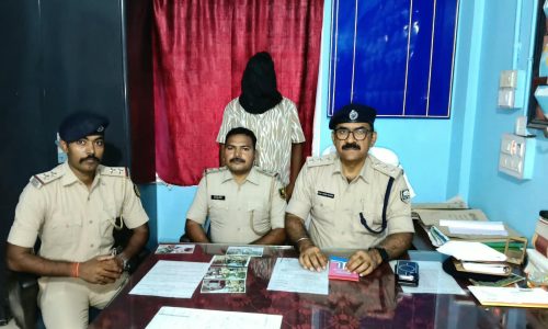 बसों पर गोलीबारी मामले में मुख्य आरोपी बुलेट यादव ने किया सरेंडर, जेल भेजा गया