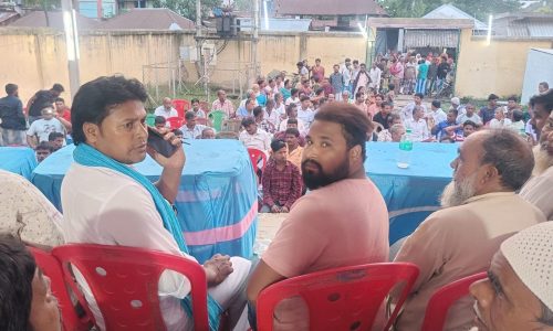 जिला परिषद क्षेत्र संख्या 26 में फिर चुनावी शंखनाद, मोहम्मद मंटू ने ठोकी तालजनसमस्याओं के समाधान और क्षेत्र के चौमुखी विकास के मुद्दे पर चुनाव मैदान में उतरने का ऐलान
