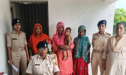 514 ग्राम स्मैक के साथ तीन महिलाएं गिरफ्तार, दो मोबाइल भी बरामद