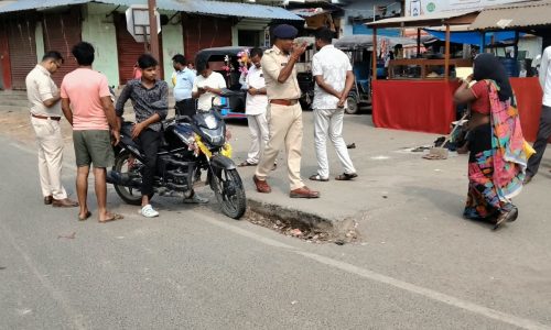 यातायात नियमों के उल्लंघन पर सख्ती, 4.96 लाख का जुर्माना वसूला।