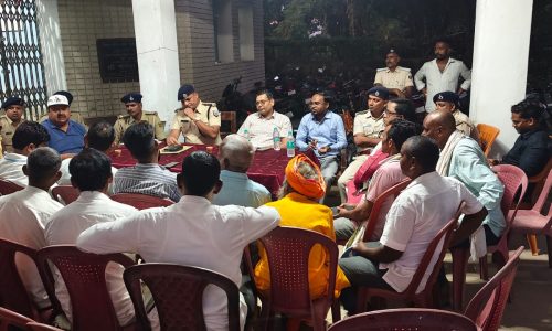 दुर्गापूजा को लेकर शांति समिति की बैठक, सीसीटीवी लगाने पर जोर
