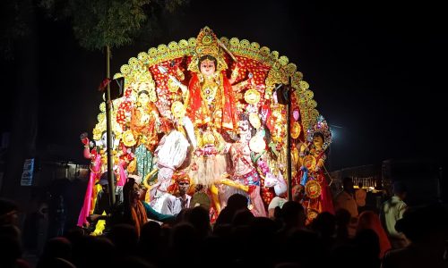 फलका में श्रद्धा के साथ मां दुर्गा की प्रतिमाओं का विसर्जन